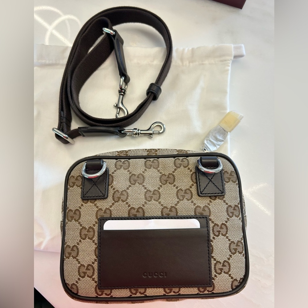 Gucci Beige/Brown GG Supreme Canvas Messenger Bag with Dark Brown Trim